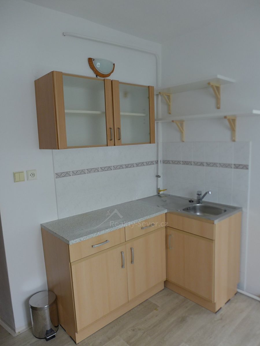 Pronájem bytu 1+kk 30 m²
