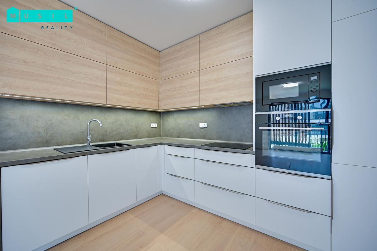 Pronájem bytu 2+kk 70 m²