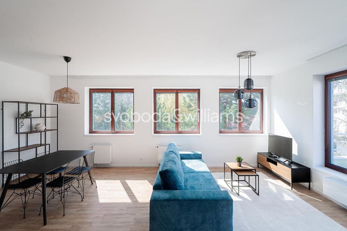 Pronájem bytu 2+kk 83 m²