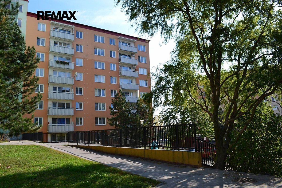Pronájem bytu 1+kk 33 m²