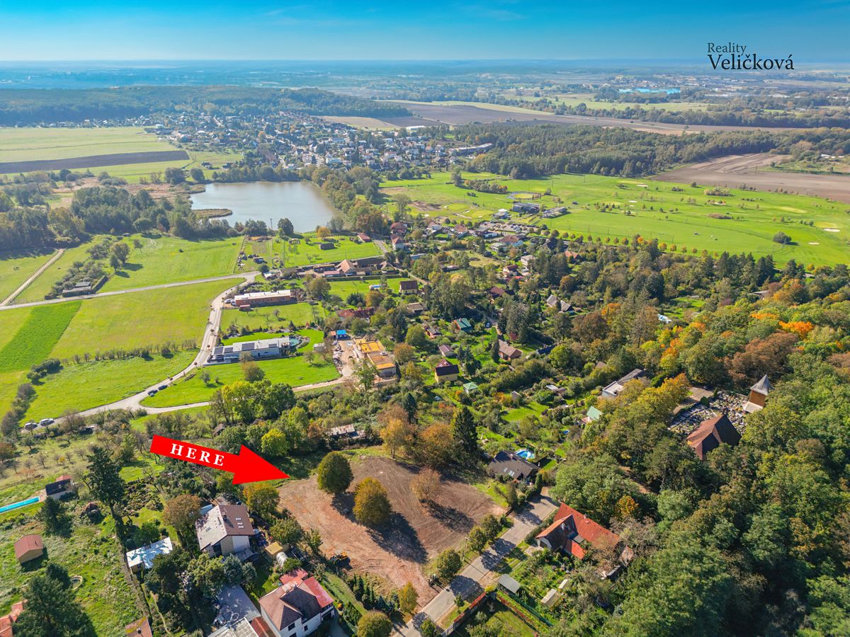 Prodej stavebního pozemku 2195 m² – fotografie 3