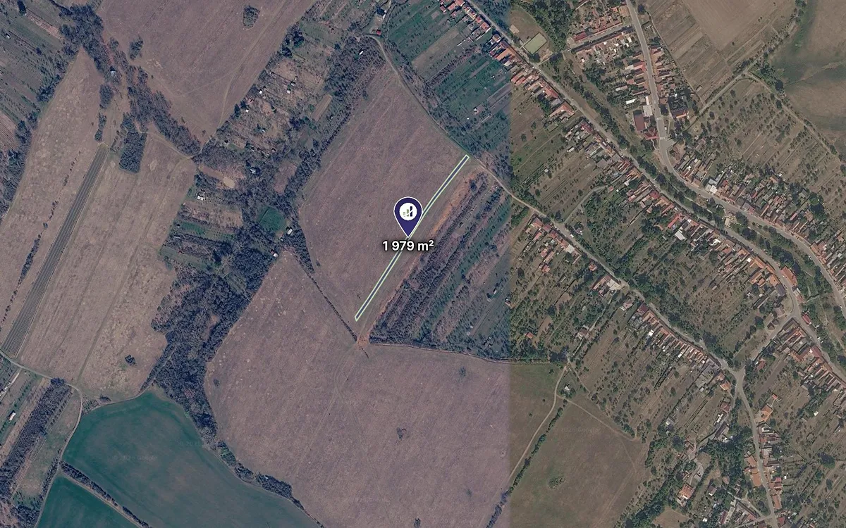 Prodej stavebního pozemku 1979 m²