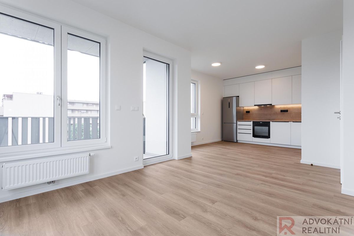 Pronájem bytu 3+kk 72 m²