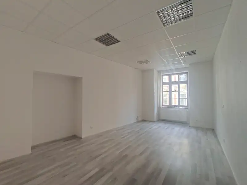 Pronájem kanceláře 71 m², Šumperk – náhled fotky 1