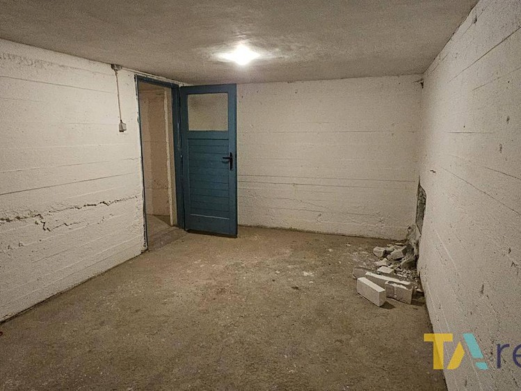 Нерухомість в оренду, 97 м² (3 з 6)