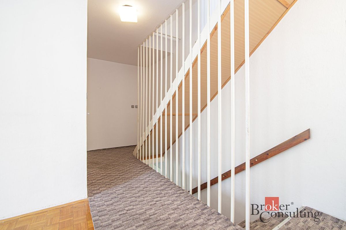 Prodej rodinného domu 120 m², pozemek 142 m² – fotografie 3