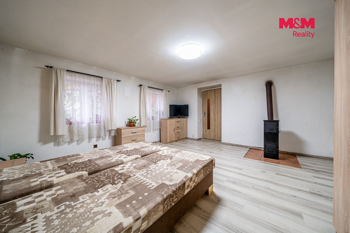 Prodej rodinného domu 88 m², pozemek 442 m² – fotografie 3