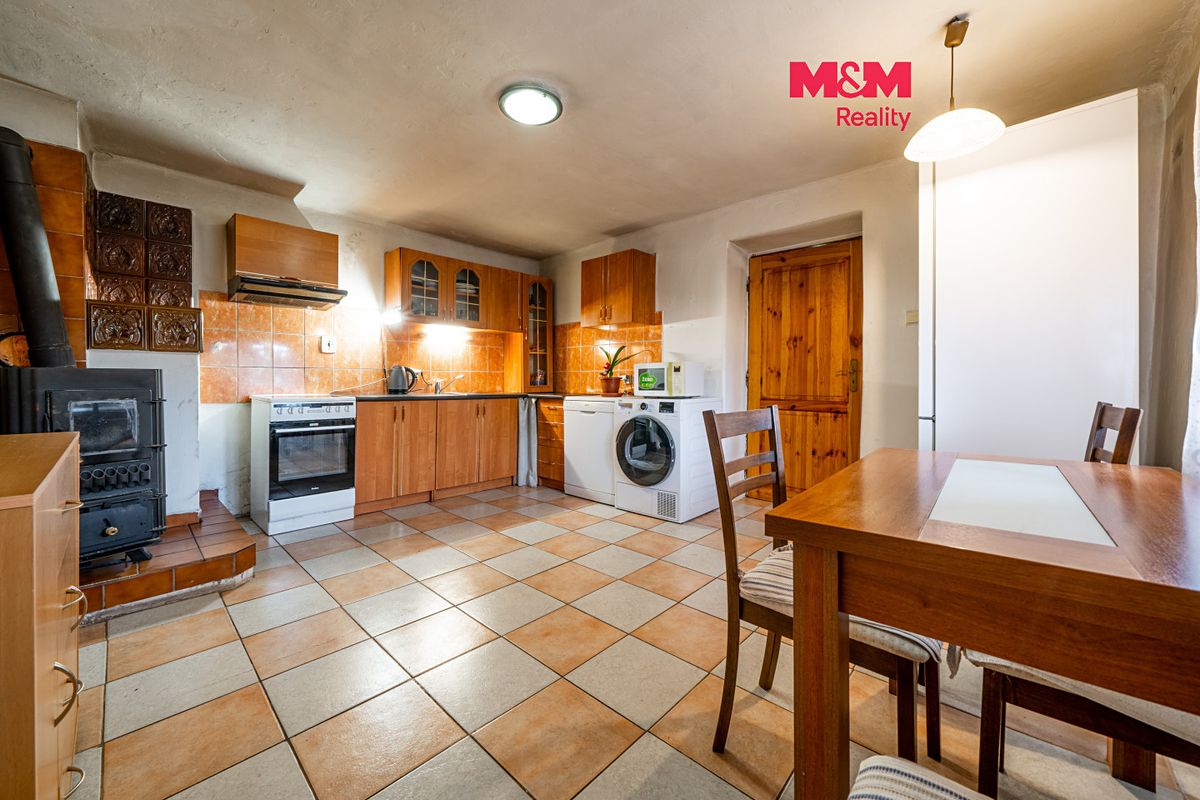Prodej rodinného domu 88 m², pozemek 442 m²