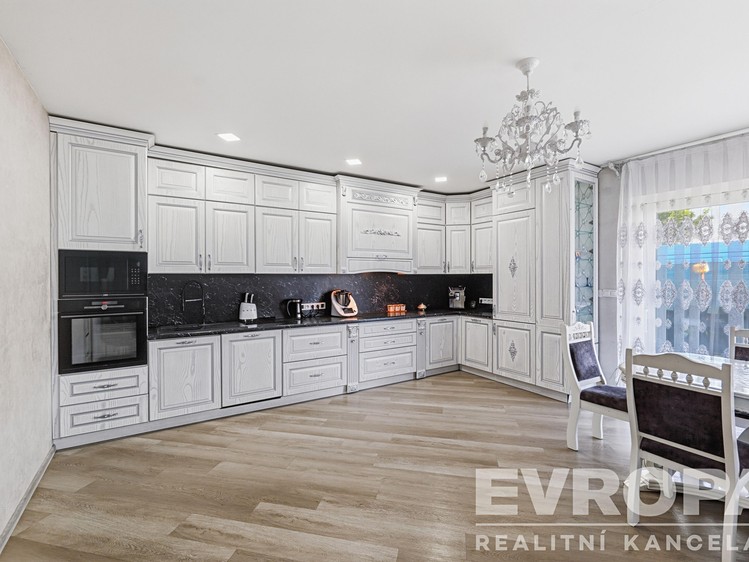 Будинок на продаж, 227 м² (4 з 24)