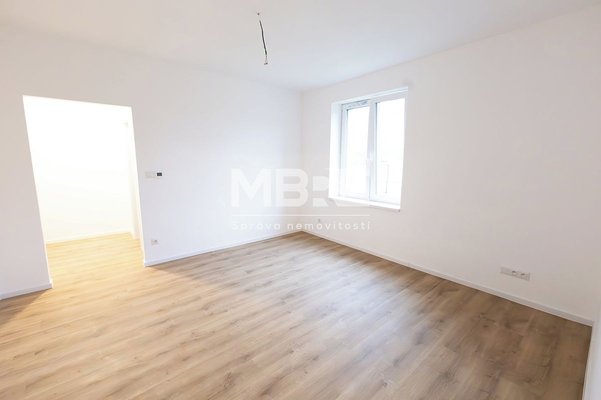 Pronájem bytu 2+kk 46 m² – fotografie 4