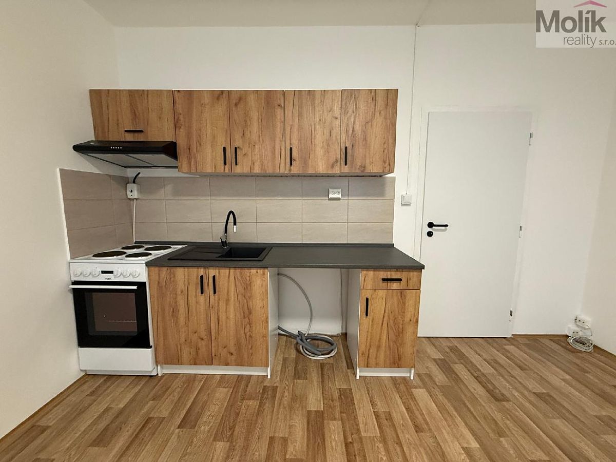 Pronájem bytu 2+kk 40 m²
