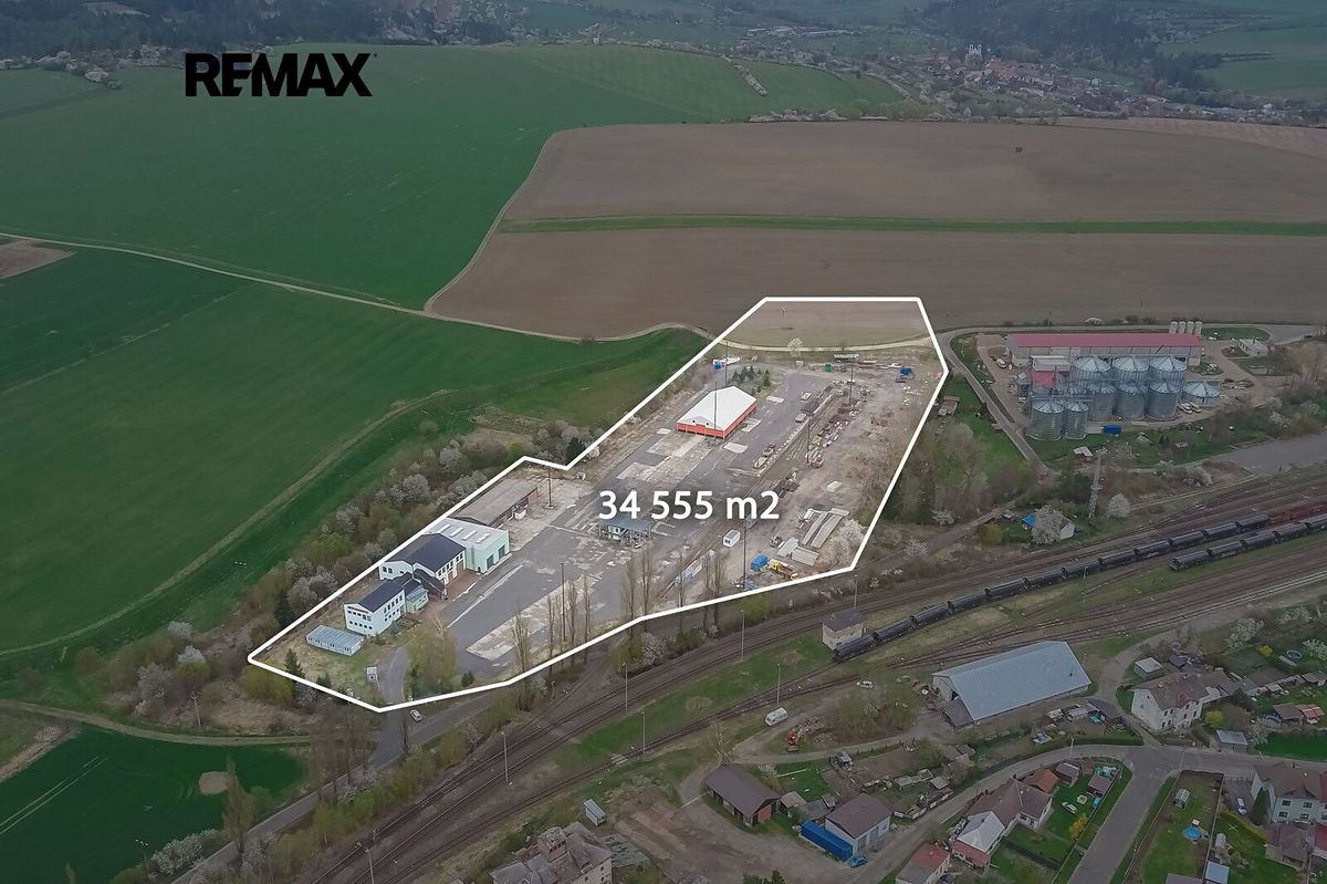Prodej komerčního pozemku 34555 m²