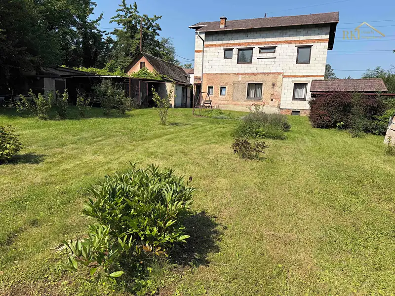 Prodej rodinného domu 375 m², pozemek 1937 m², Třinec – náhled fotky 1