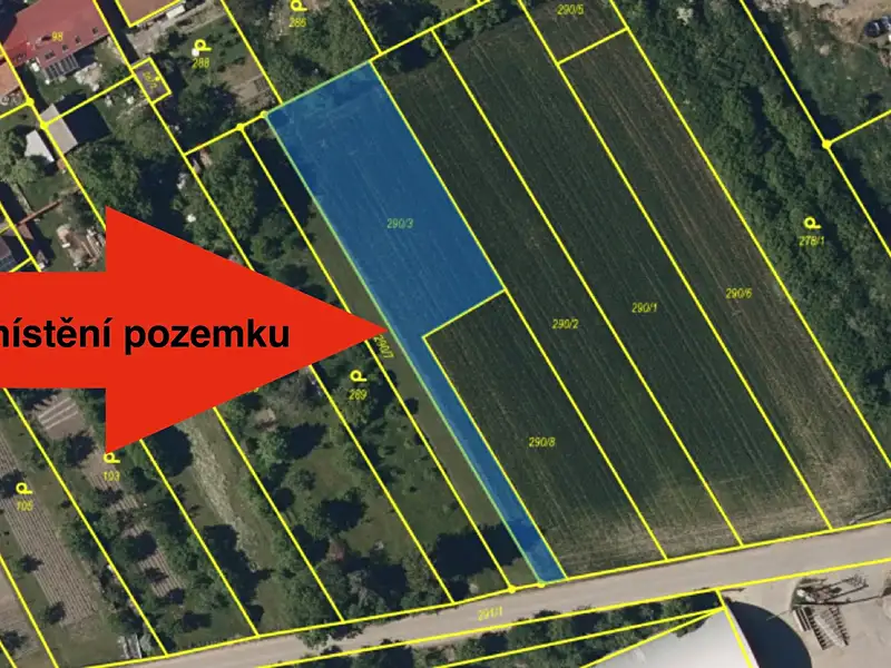 Prodej stavebního pozemku 1220 m², Kroměříž – náhled fotky 1