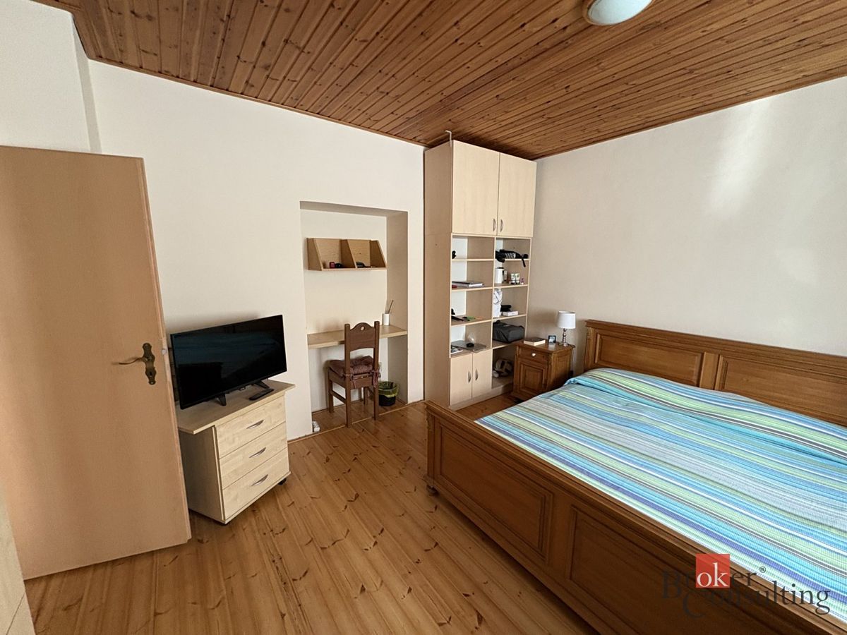 Pronájem bytu 2+kk 50 m² – fotografie 3
