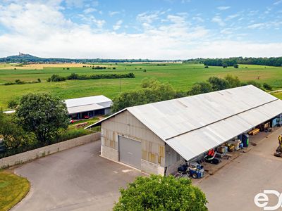 Pronájem skladového prostoru 766 m²