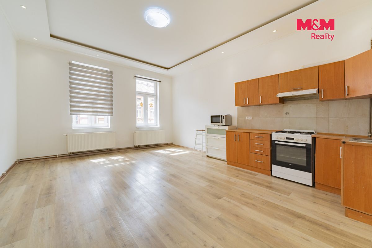 Pronájem bytu 5+1 128 m² – fotografie 2