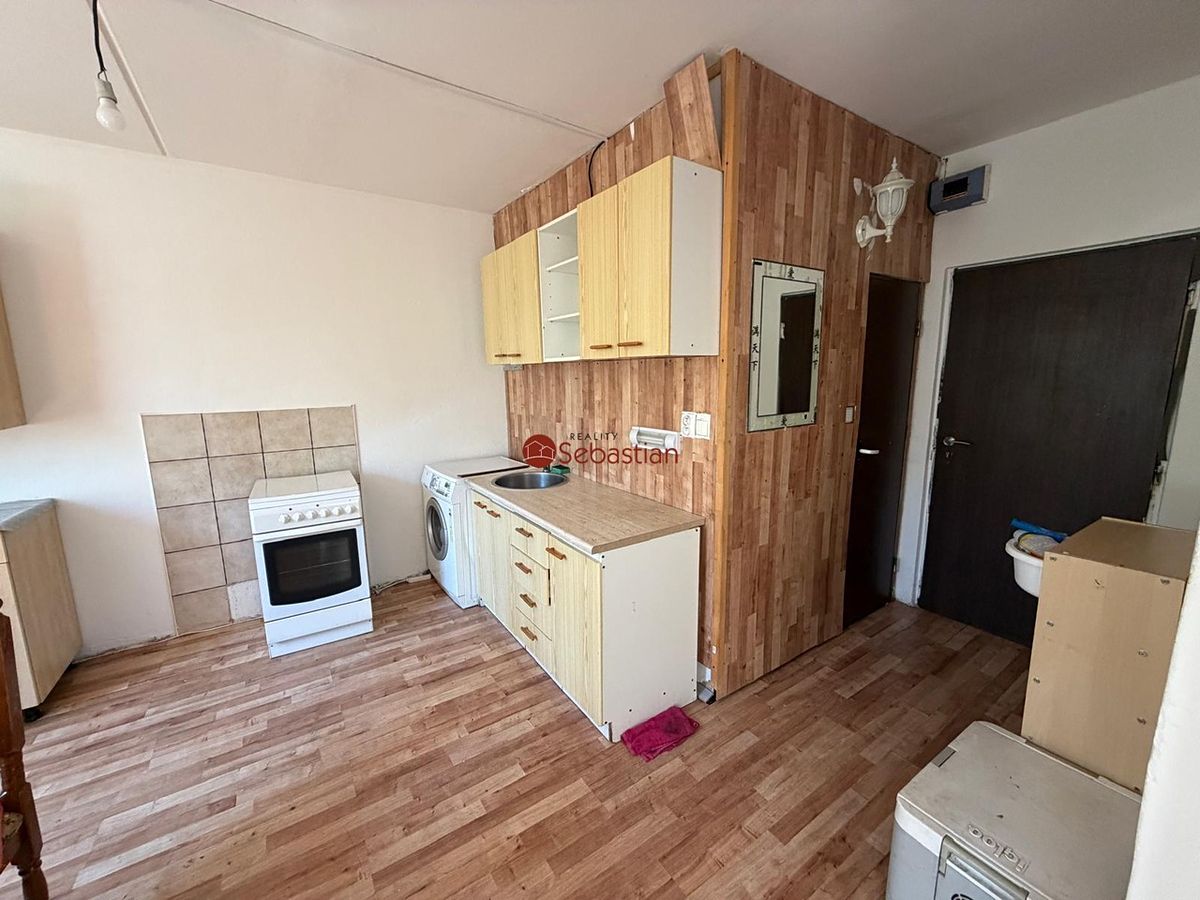 Pronájem bytu 1+1 35 m² – fotografie 2