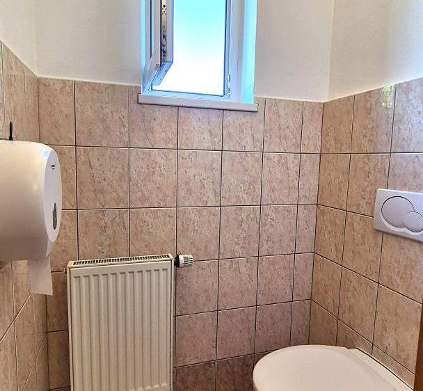 Prodej komerčního prostoru, 363 m² (28 z 36)