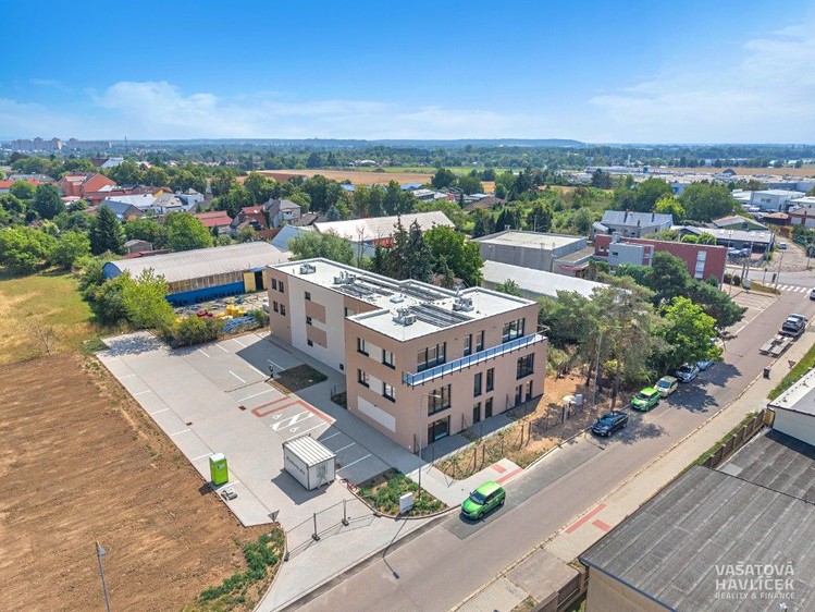 Pronájem bytu 3+1, 188 m² (27 z 32)
