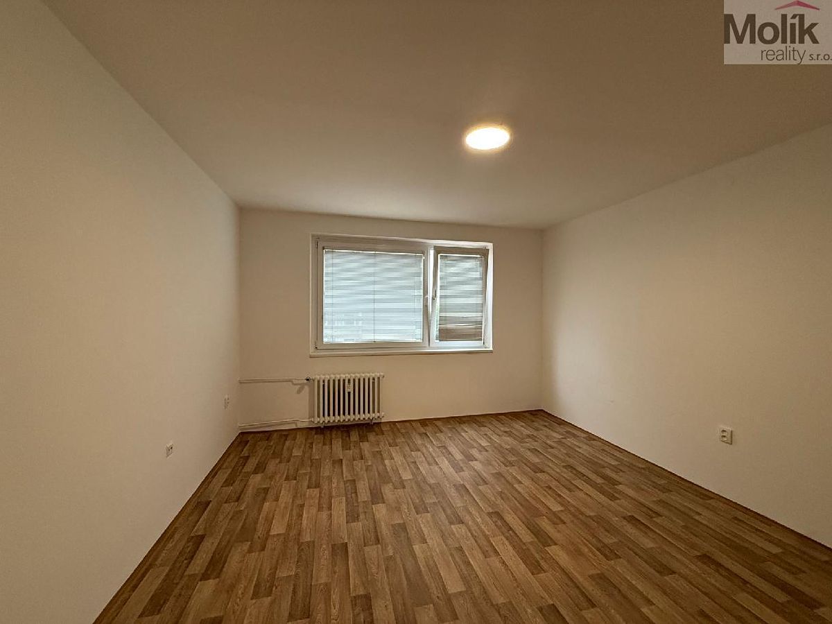 Pronájem bytu 2+kk 40 m² – fotografie 5
