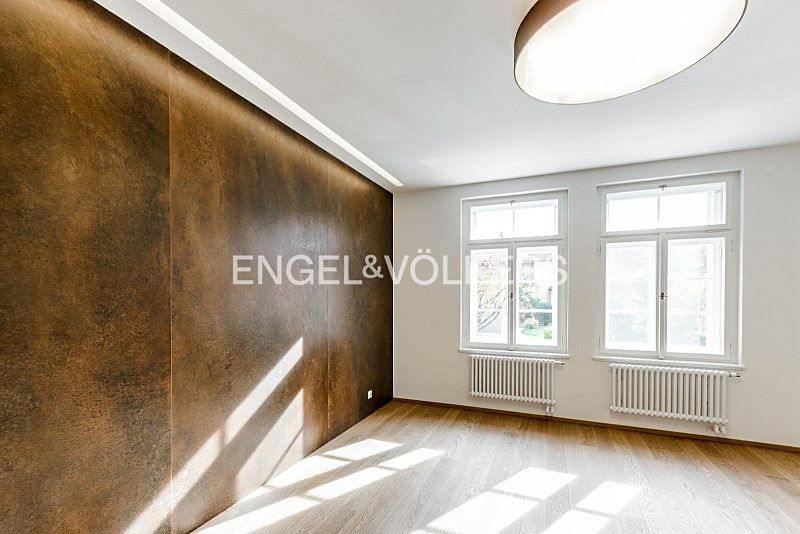 Pronájem vily 250 m², pozemek 351 m² – fotografie 4