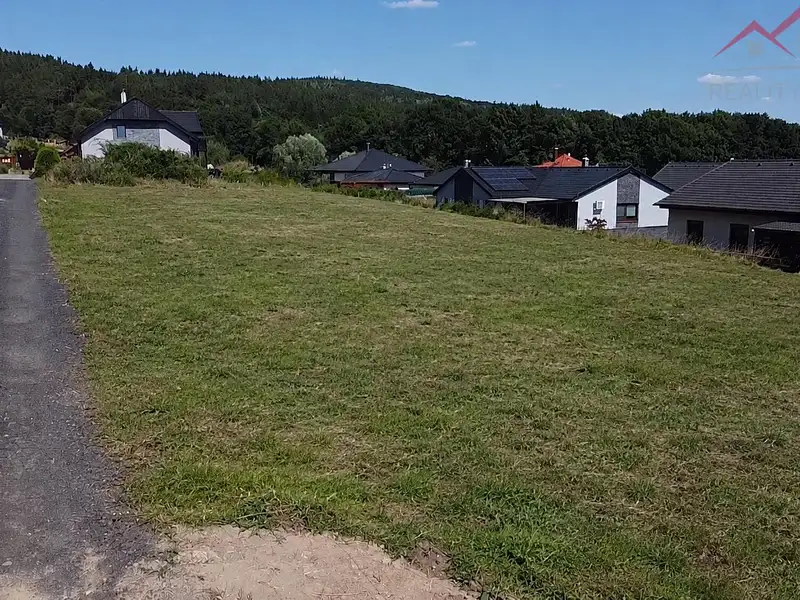 Prodej stavebního pozemku 932 m², Málkov – náhled fotky 3