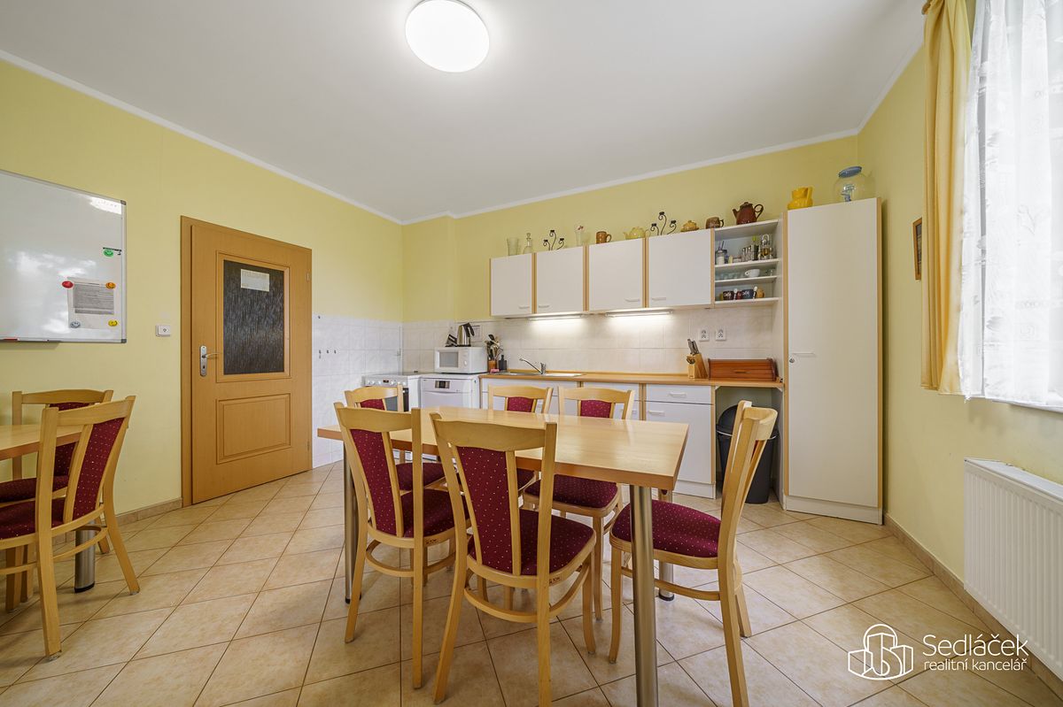 Prodej chalupy 180 m², pozemek 558 m² – fotografie 5