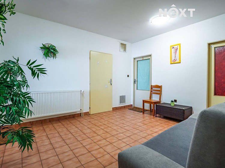 Prodej komerčního prostoru, 300 m² (9 z 17)