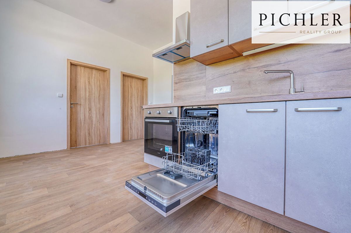 Pronájem bytu 3+kk 57 m² – fotografie 3