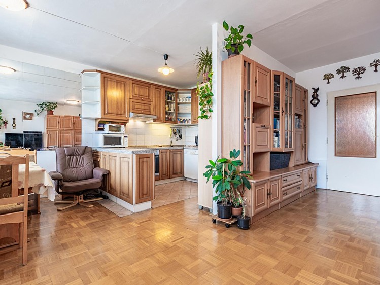 Prodej bytu 3+kk, 75 m² (1 z 19)