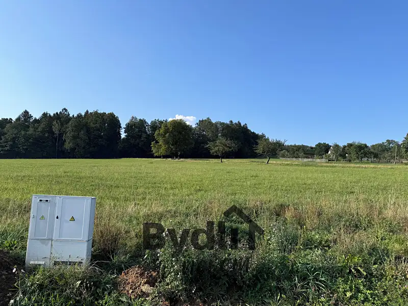 Prodej stavebního pozemku 1012 m², Nové Město pod Smrkem – náhled fotky 2
