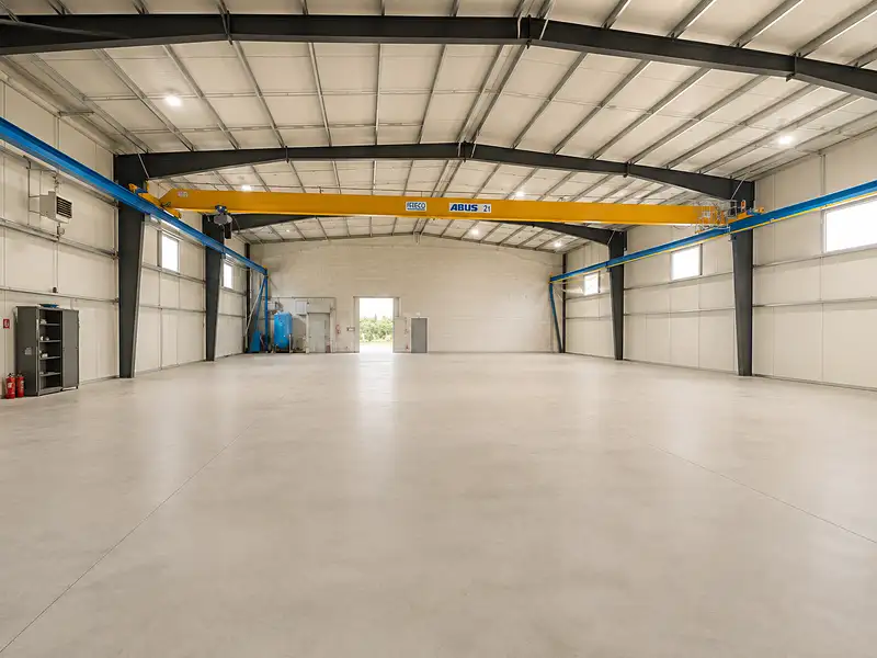 Pronájem výrobní haly, prostoru 2500 m², Červená Řečice – náhled fotky 1