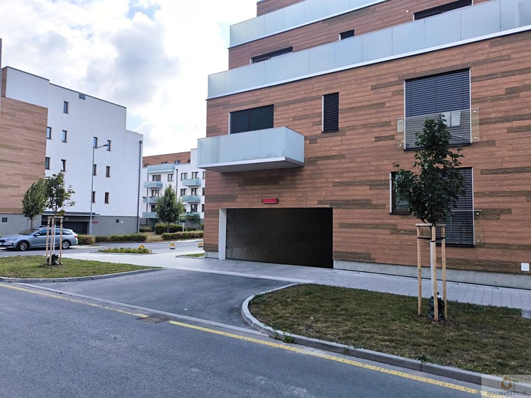 Pronájem nemovitosti, 12 m² (3 z 5)