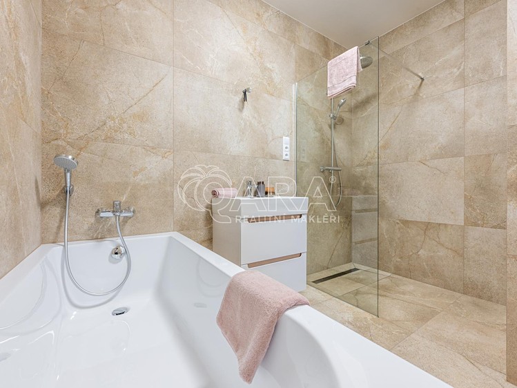 Prodej bytu 3+kk, 68 m² (26 z 31)