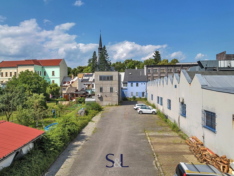 Комерційне приміщення в оренду, 332 м² (29 з 33)