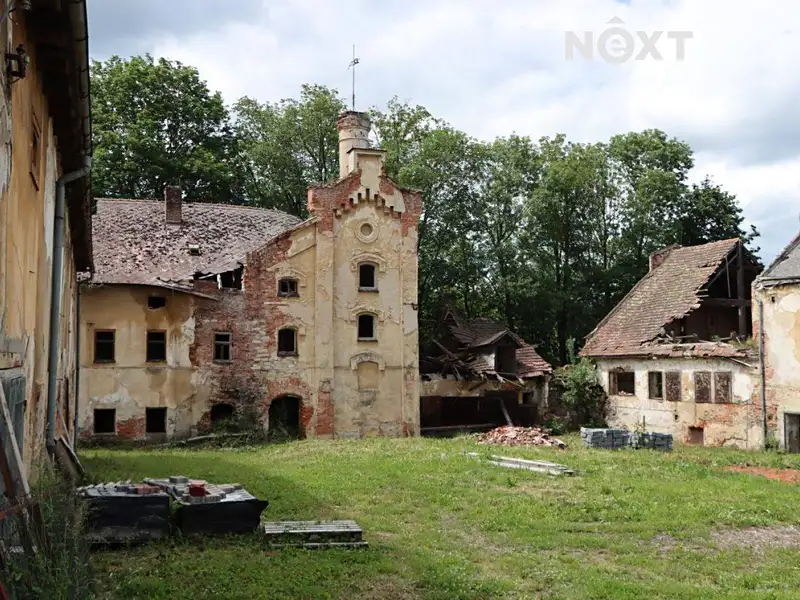 Prodej komerční nemovitosti 3503 m², Předhradí – náhled fotky 3