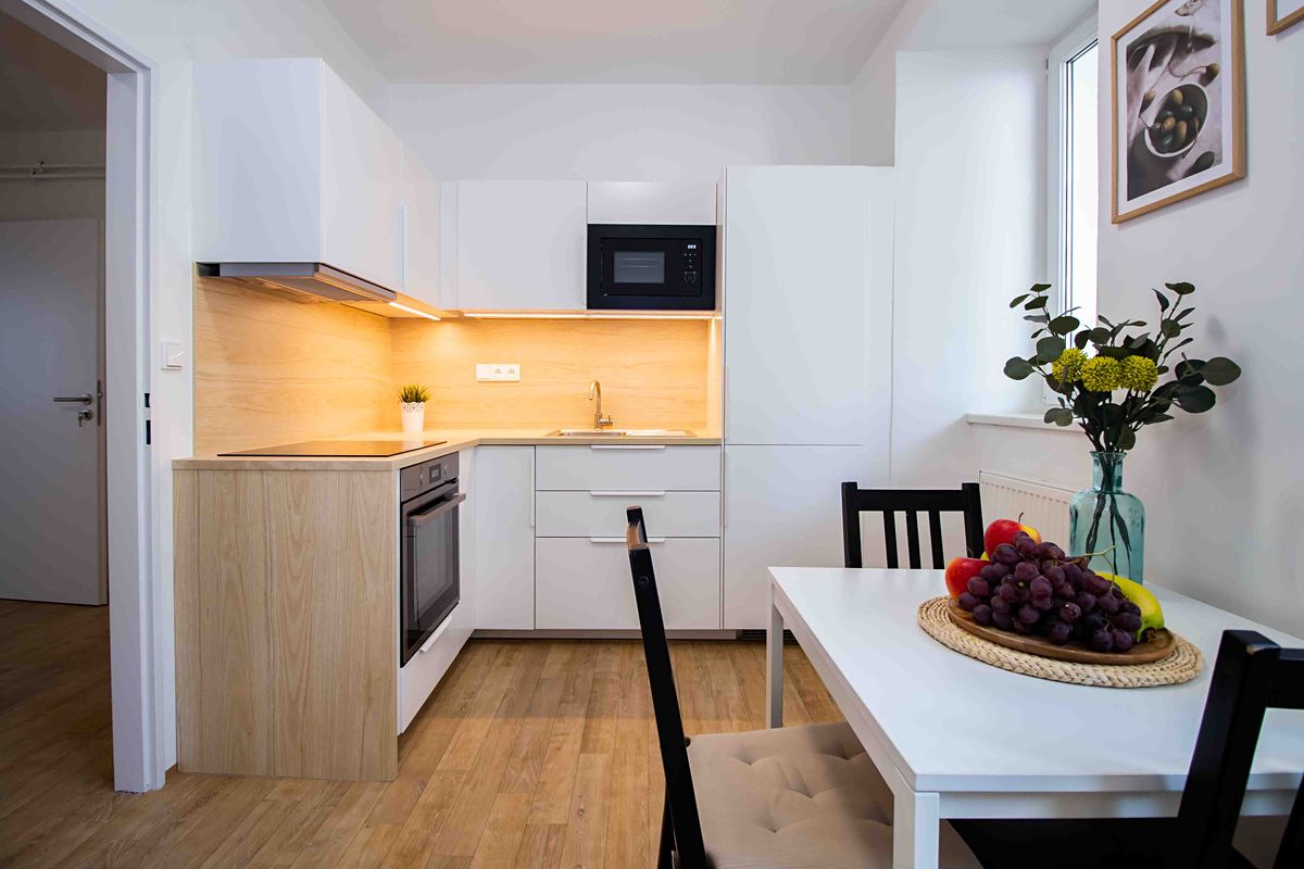 Pronájem bytu pokoje 69 m²