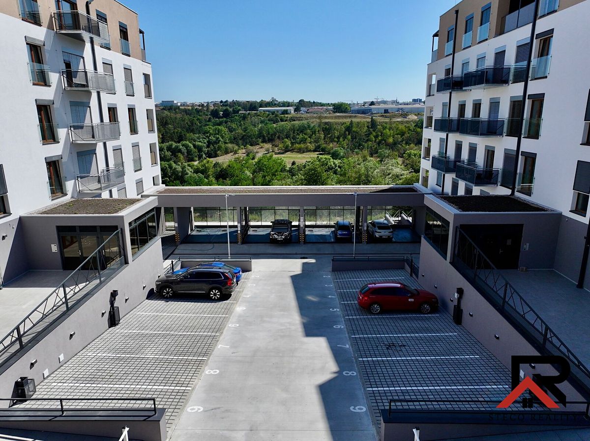 Pronájem bytu 2+kk 59 m² – fotografie 2