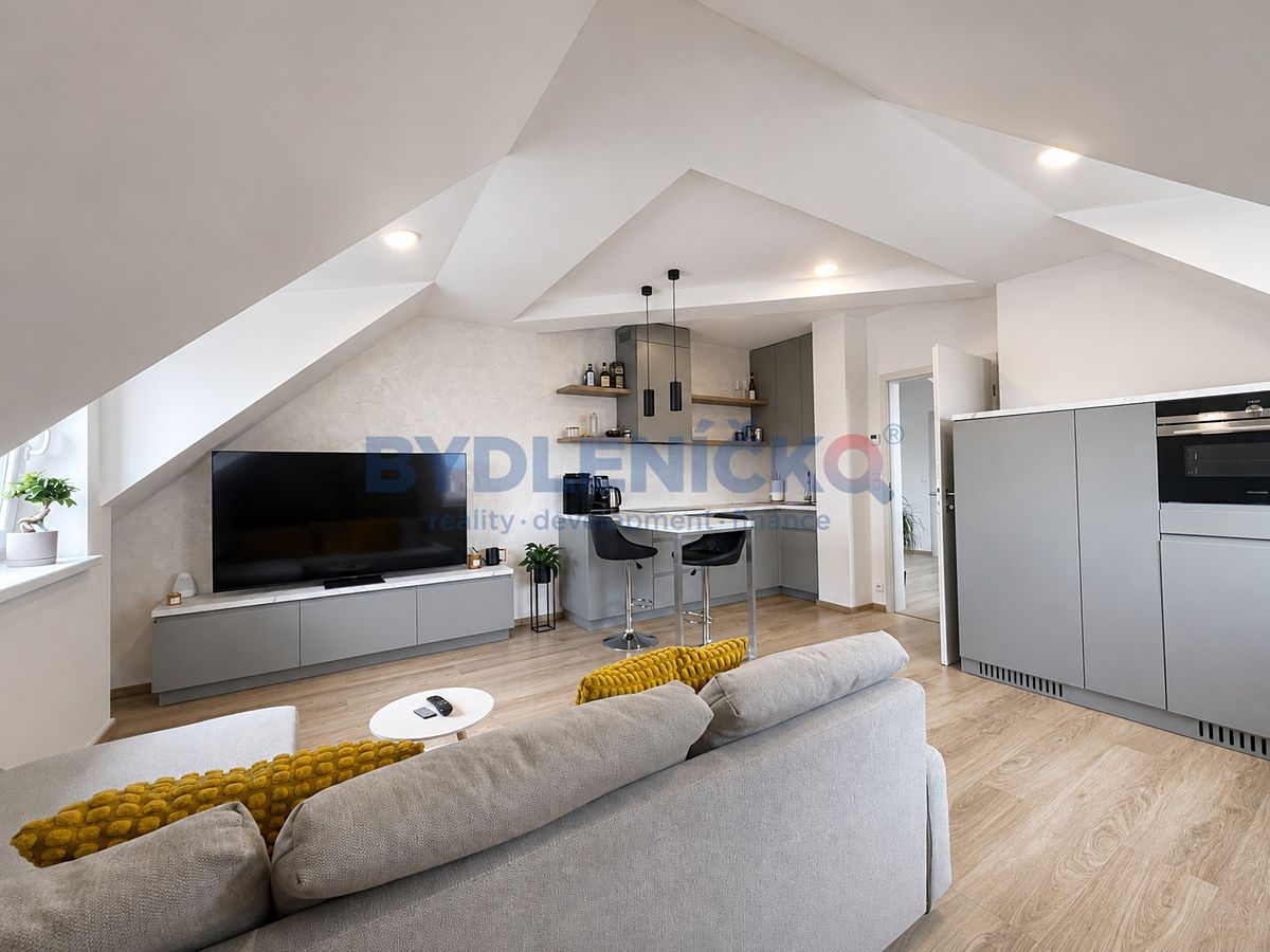 Pronájem bytu 2+kk 60 m²