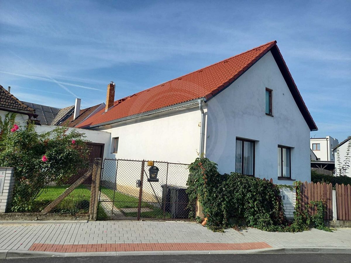 Prodej rodinného domu 100 m², pozemek 269 m² – fotografie 3