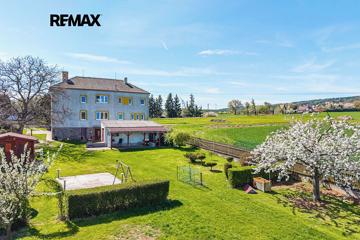 Prodej rodinného domu 200 m², pozemek 3180 m² – fotografie 5