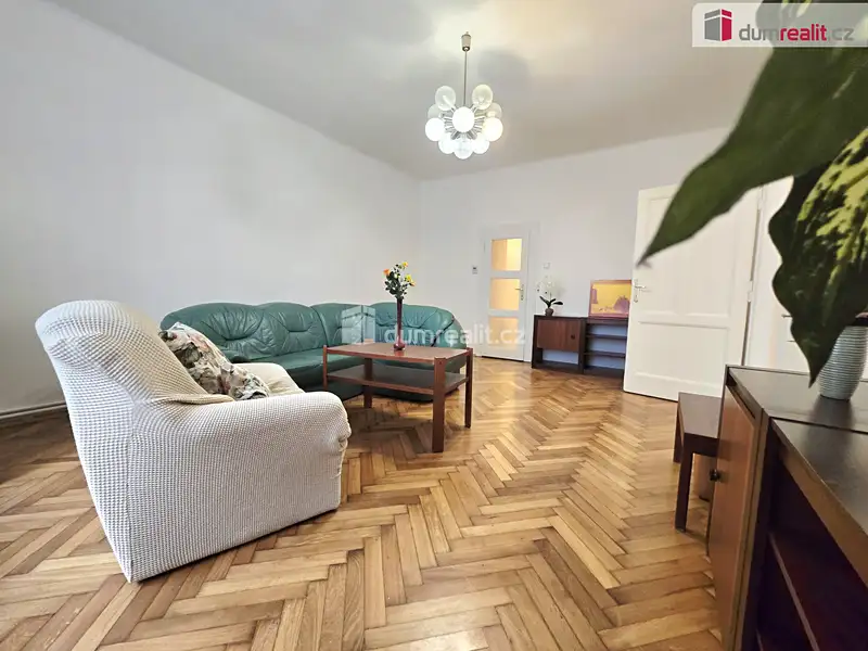 Prodej bytu 3+1 90 m², Praha – náhled fotky 2