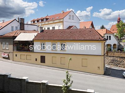 Prodej obchodního prostoru 240 m²