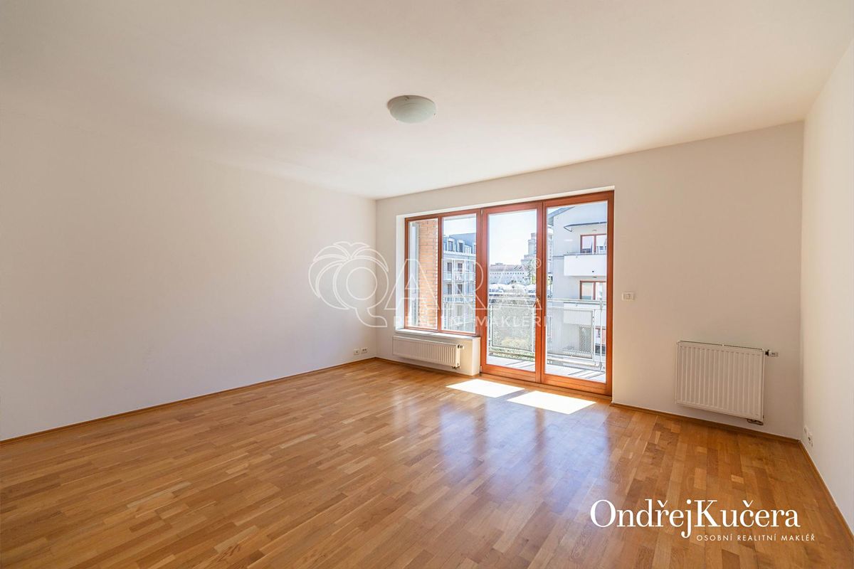Pronájem bytu 2+kk 66 m²