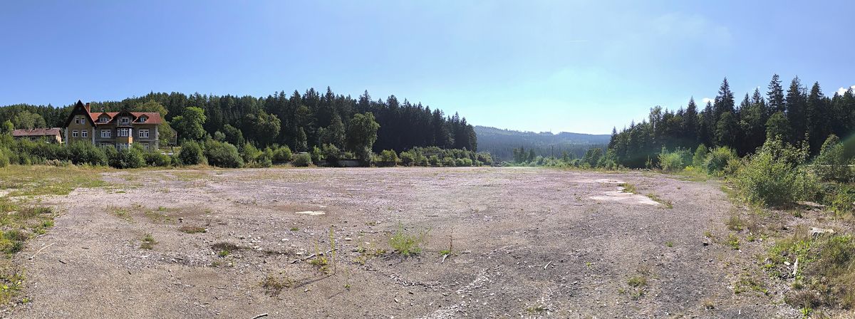 Pronájem komerčního pozemku 30000 m² – fotografie 3