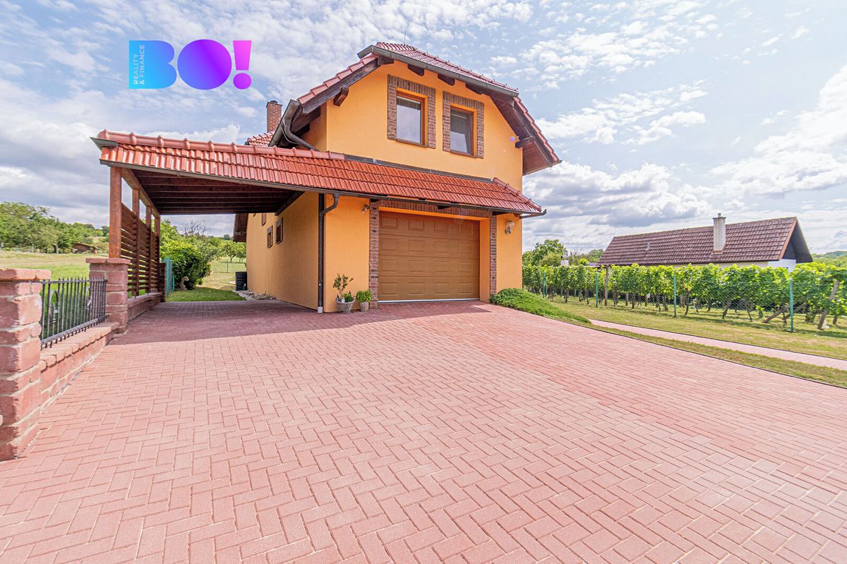 Prodej rodinného domu 206 m², pozemek 2730 m² – fotografie 4