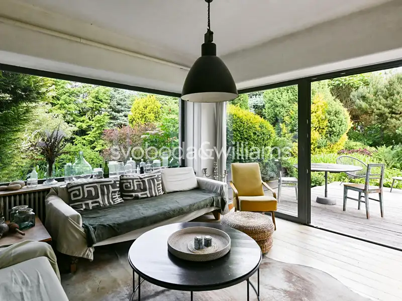 Prodej rodinného domu 349 m², pozemek 2358 m², Slavonice – náhled fotky 1