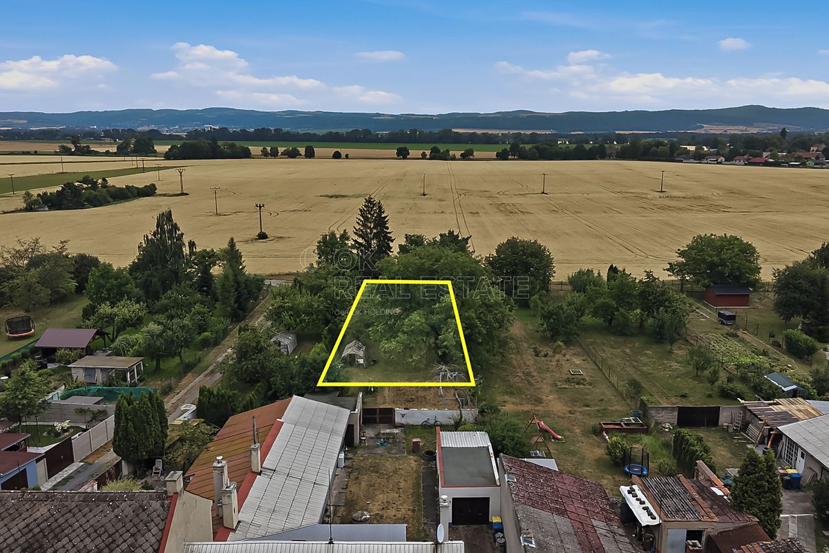 Prodej stavebního pozemku 714 m² – fotografie 3