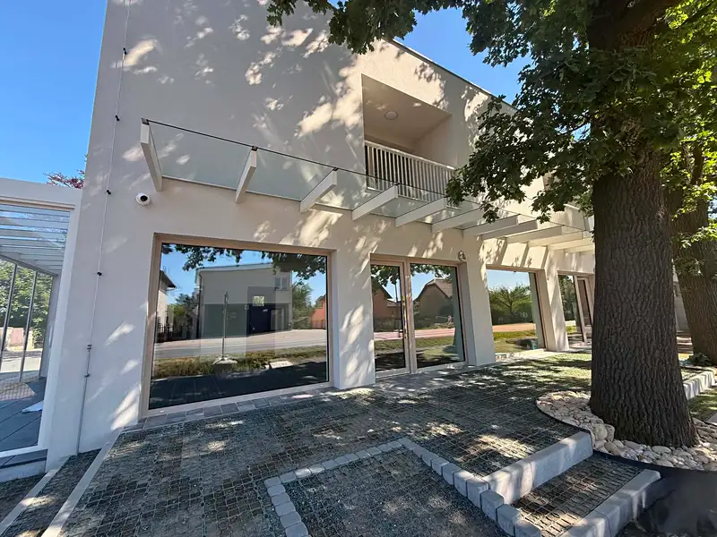 Pronájem obchodního prostoru 64 m², Mukařov – náhled fotky 1